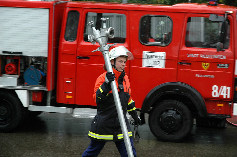 Jugendfeuerwehr und Jugendrotkreuz bei ihrer Großübung