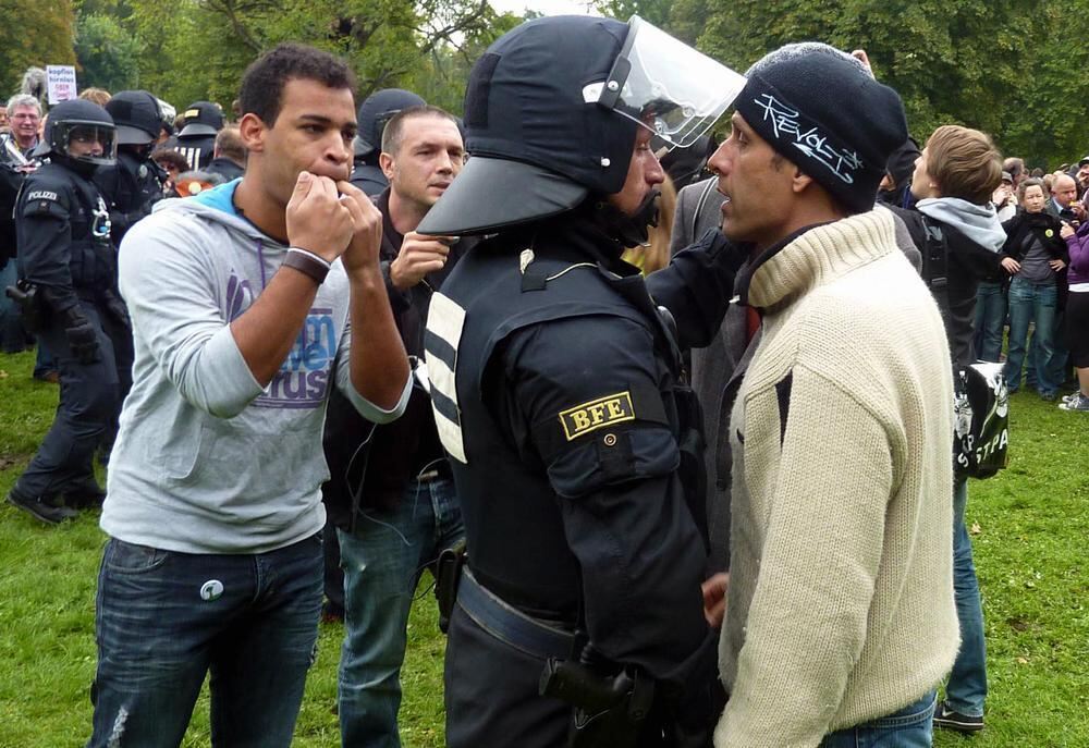 Stuttgart 21 Polizeieinsatz gegen Demonstranten im Schlossgarten