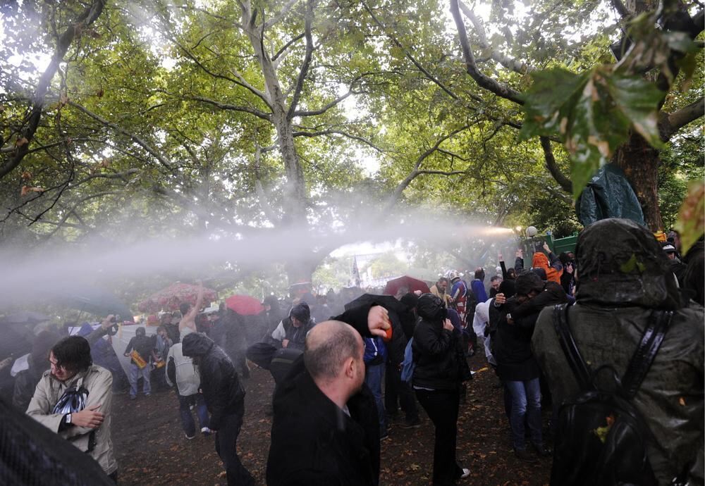 Stuttgart 21 Polizeieinsatz gegen Demonstranten im Schlossgarten