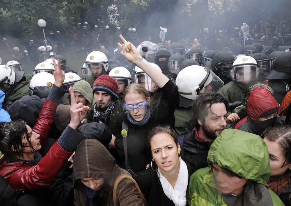 Stuttgart 21 Polizeieinsatz gegen Demonstranten im Schlossgarten