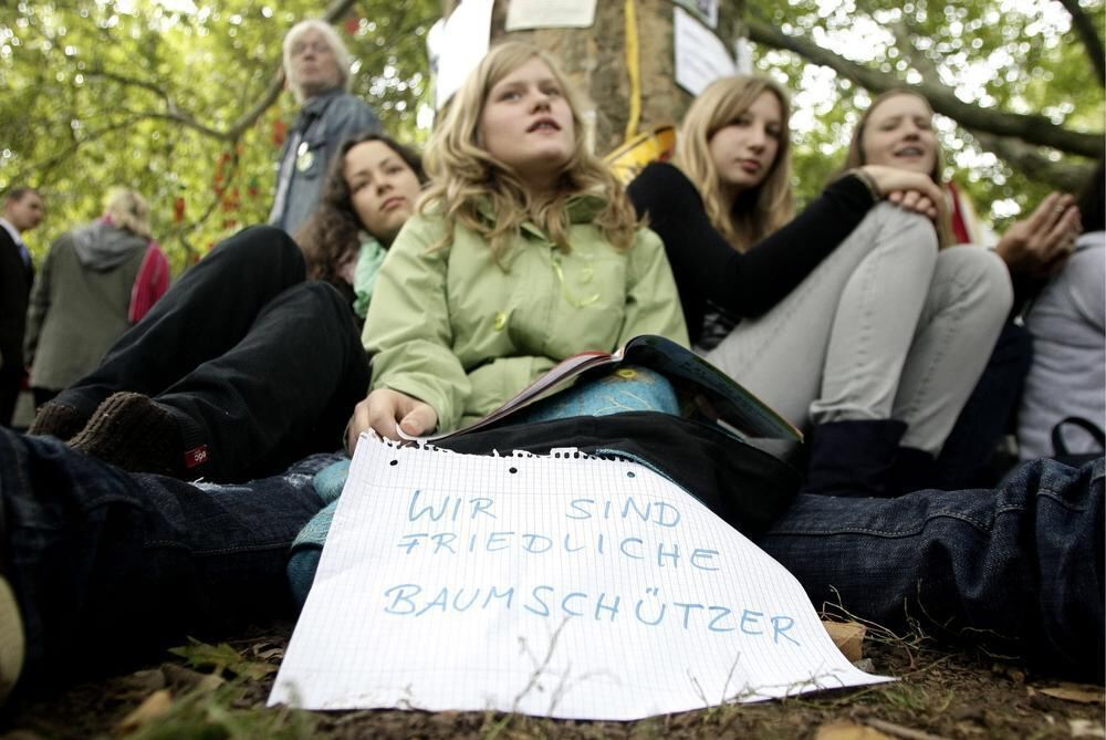 Stuttgart 21 Polizeieinsatz gegen Demonstranten im Schlossgarten