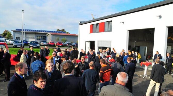 Reichlich Besuch hatte die Feuerwehr in Sickenhausen. FOTO: THOMYS