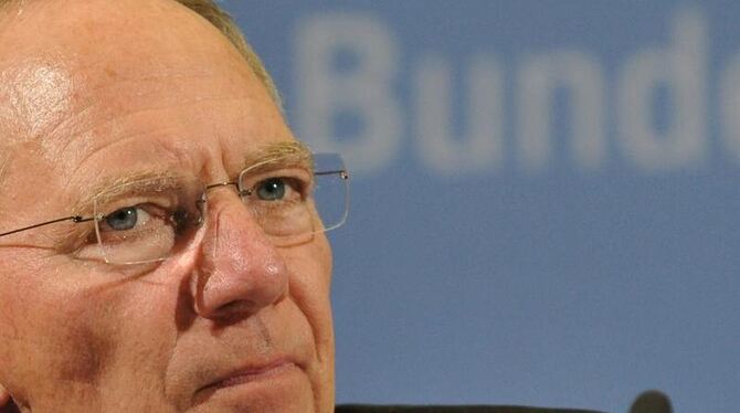 Bundesfinanzminister Wolfgang Schäuble (CDU): Länder beklagen, dass sein Plan Schäubles weder bei den Arbeitnehmern noch bei