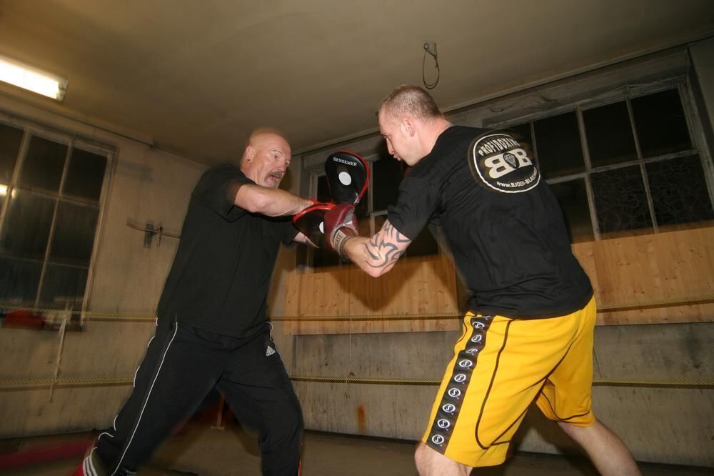 Zeitung macht Schule Boxtraining mit Björn Blaschke