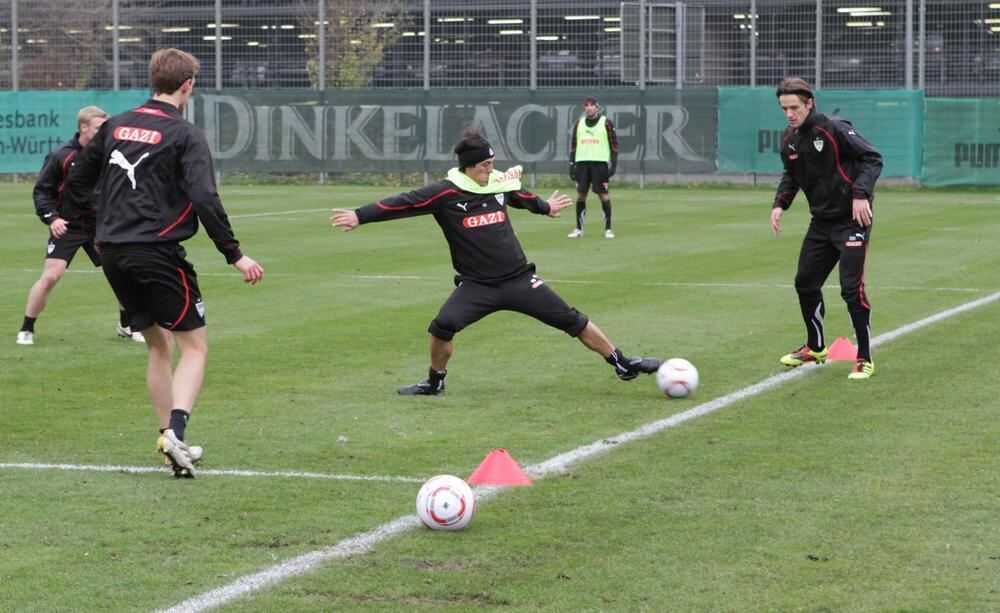 Zeitung macht Schule Trainingsbesuch beim VfB Stuttgart