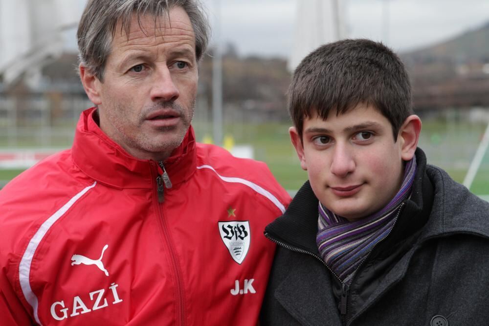 Zeitung macht Schule Trainingsbesuch beim VfB Stuttgart