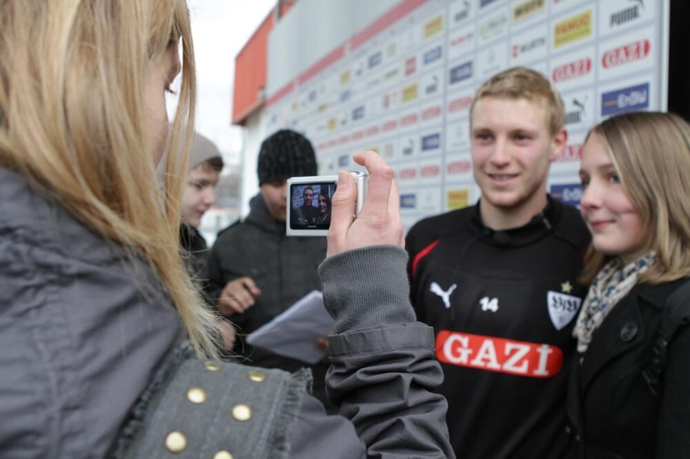 Zeitung macht Schule Trainingsbesuch beim VfB Stuttgart