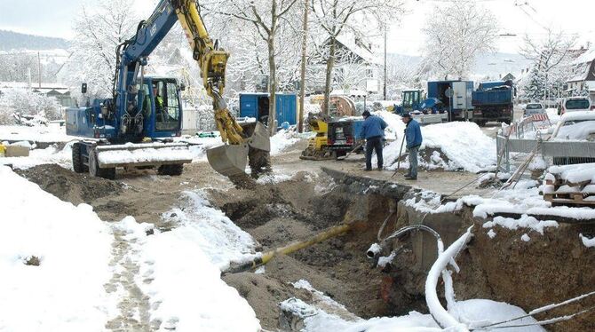 Am Untergrund: Wem gehört welches Kabel und was geschieht mit ihm? GEA-FOTO: RUT