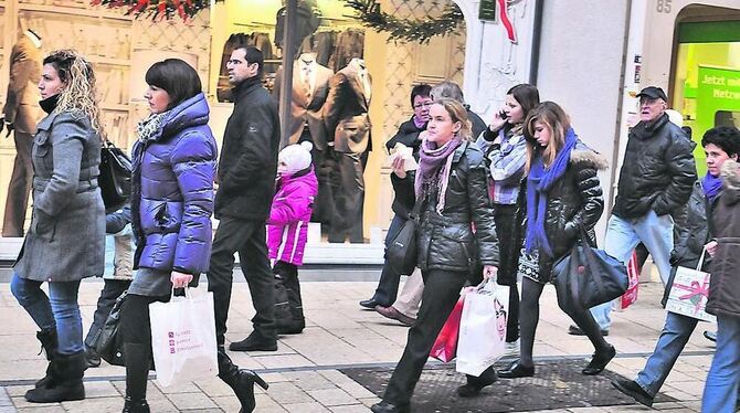 Das Weihnachtsgeschäft in Reutlingen ist gut angelaufen. FOTO: TRINKHAUS