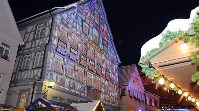 Der Reutlinger Weihnachtsmarkt scheint den Publikumsgeschmack zu treffen. Auch die Marktbeschicker sind heuer recht zufrieden.