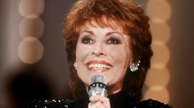 Caterina Valente bei ihrer Musikshow »Unter Freunden« am 25.04.1987.