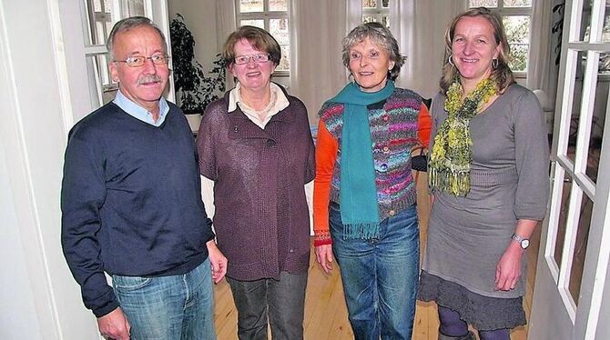 Dr. Erwin Kohler, Heide Kroll, Nelly Sägesser und Sylvia Schmon freuen sich auf neue Interessenten für die Ausbildung zum ehrena