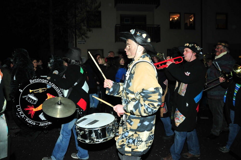 Nachtumzug Häbles Wetzer Eningen 2011