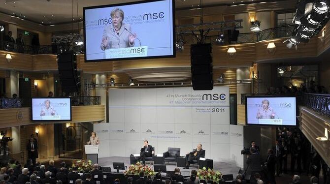 Angela Merkel spricht  bei der 47. Sicherheitskonferenz in München.