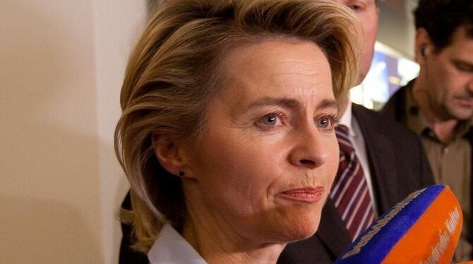 Arbeitsministerin Ursula von der Leyen nach der gescheiterten Verhandlungsrunde von Regierung und Opposition.