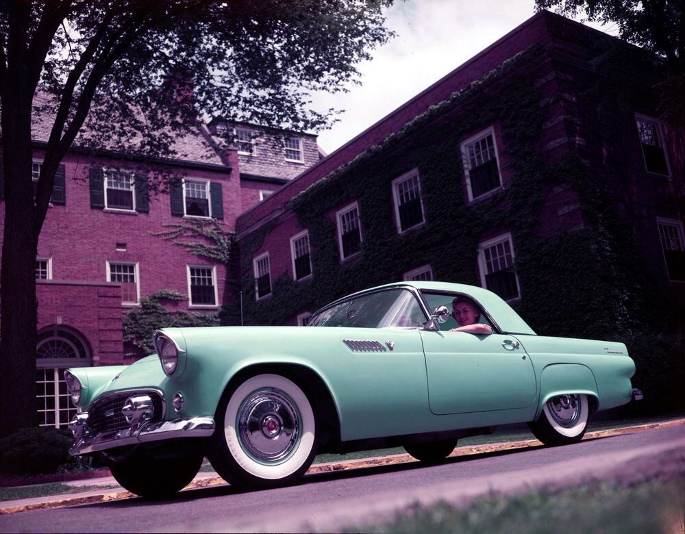 Ford Thunderbird 1955. FOTO: FORD