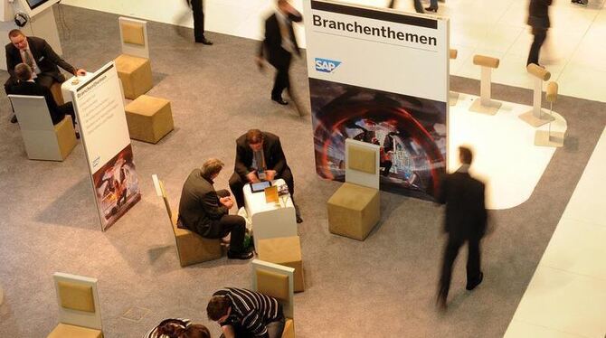 Die Hightech-Branche ist mit der Cebit 2011 hoch zufrieden.