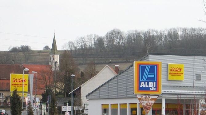 Am Kleinengstinger Ortseingang soll ein weiterer Einkaufsmarkt entstehen.