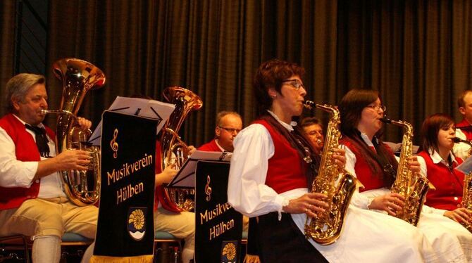 Ein Orchester, das Stücke mit einer großen Bandbreite auf die Bühne bringt: Der Musikverein feiert sein 50-jähriges Bestehen. Lo