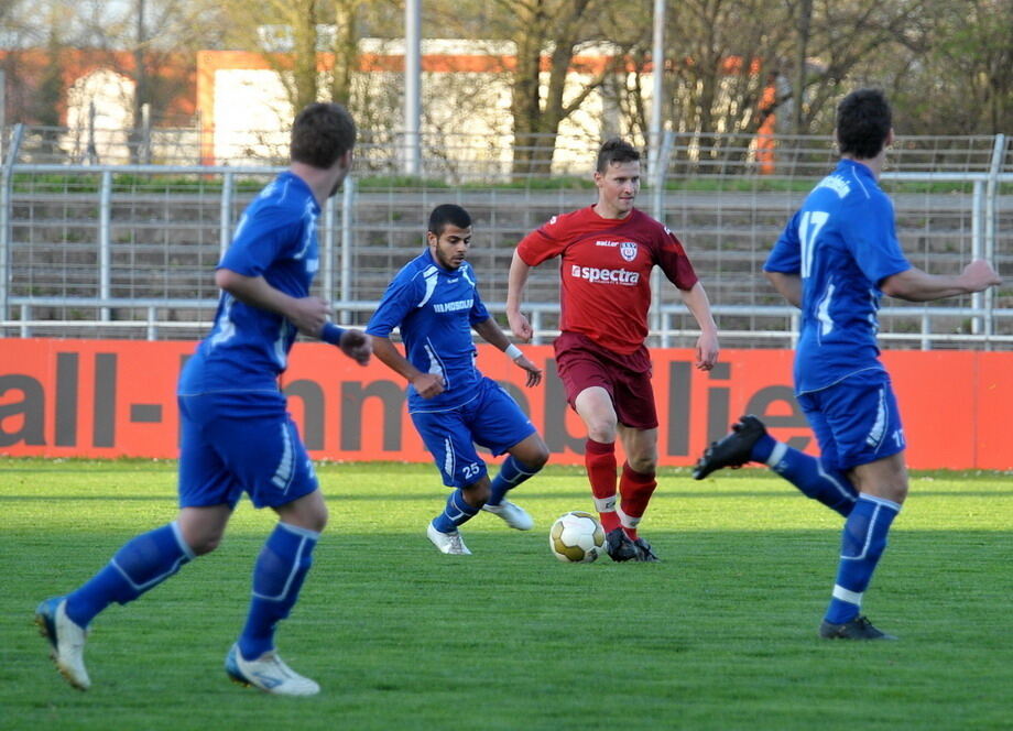 SSV Reutlingen gegen VfL Kirchheim 6. April 2011