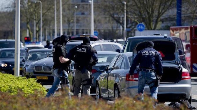 Sechs Menschen starben bei dem Amoklauf, mehr als zehn wurden.