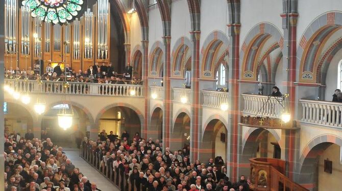 Festliche Ostergottesdienste wie hier im Vorjahr in der St. Wolfgangskirche, wird es auch in diesem Jahr in vielen Kirchen der S