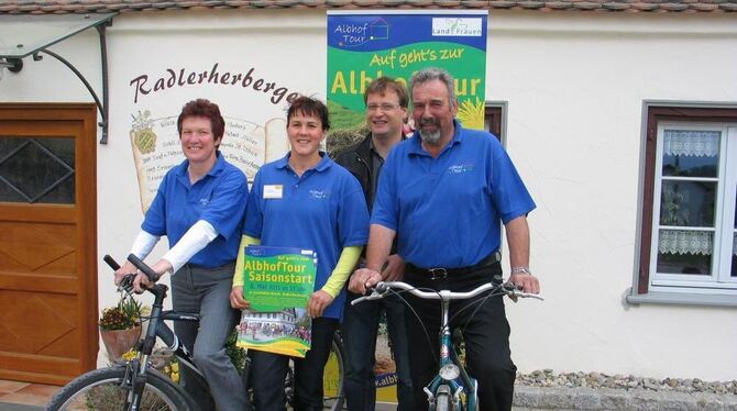 Freuen sich auf zahlreiche Besucher: Roswitha Auchter, Pia Münch, Daniel Burgmayer und Alois Auchter. FOTO: KNAPPE