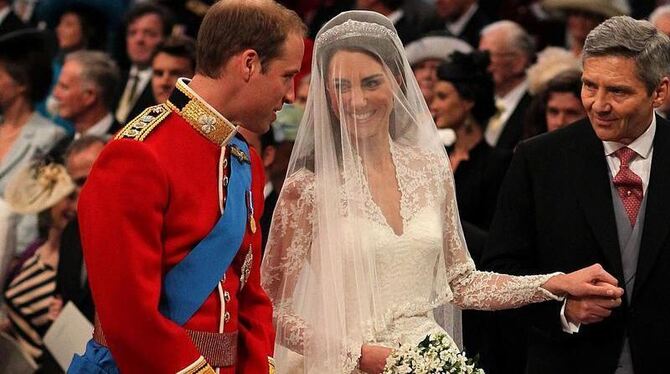 Der britische Prinz William hat seine langjährige Freundin Catherine Middleton geheiratet.