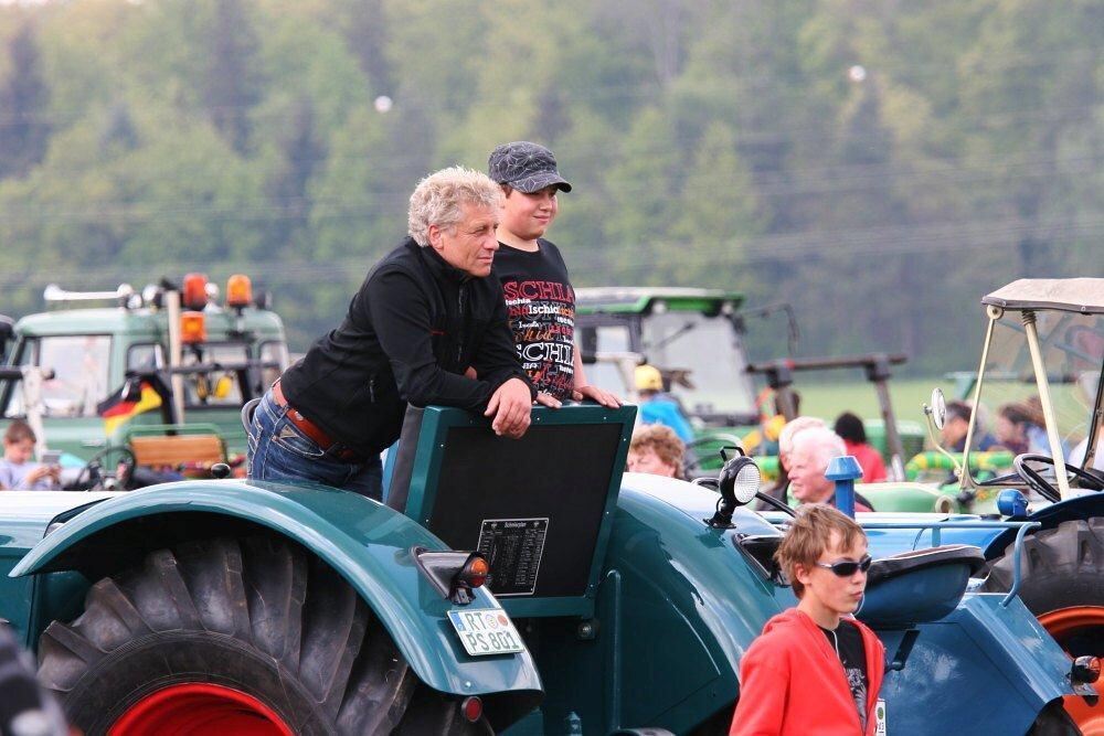 27. Oldtimer- und Dampfmaschinenfest Dottingen 2011