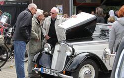 27. Oldtimer- und Dampfmaschinenfest Dottingen 2011