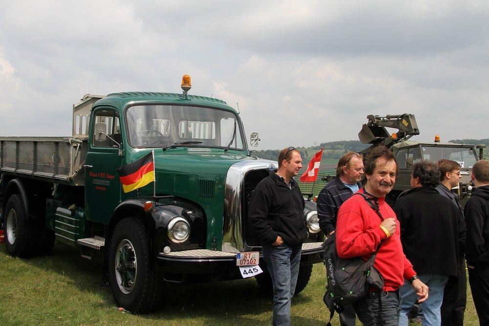 27. Oldtimer- und Dampfmaschinenfest Dottingen 2011