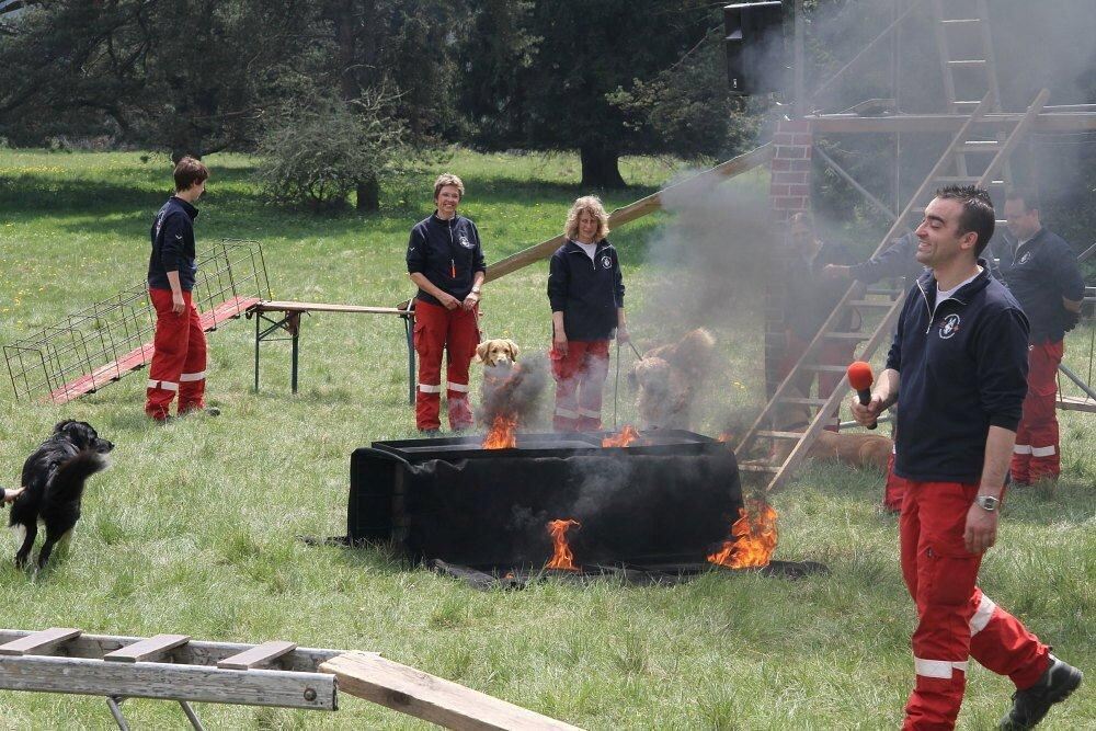 27. Oldtimer- und Dampfmaschinenfest Dottingen 2011