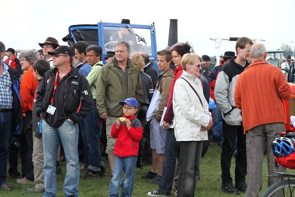 27. Oldtimer- und Dampfmaschinenfest Dottingen 2011