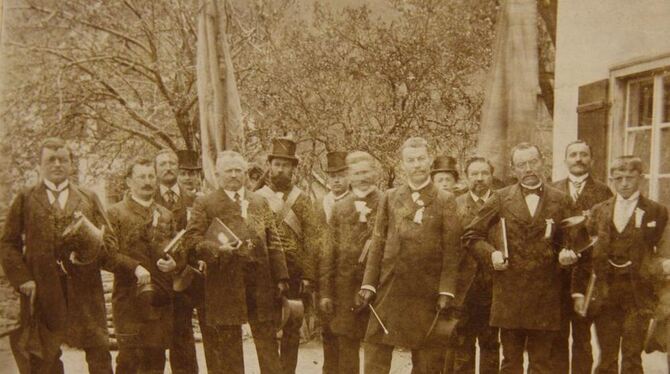 Zwiefaltens Liederkranz Cäcilia um 1900: In seiner langen Geschichte hatte der Verein manche Krise zu meistern. FOTO: PR