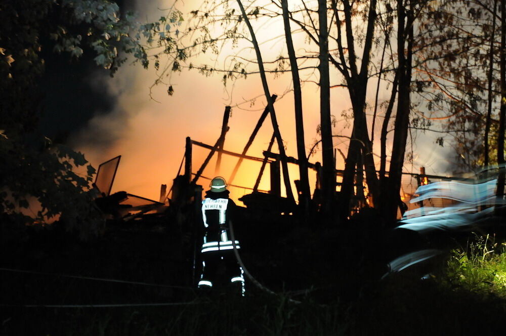 Großfeuer im Nehrener Kirschenfeld