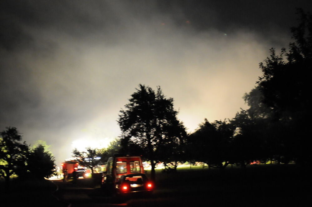 Großfeuer im Nehrener Kirschenfeld