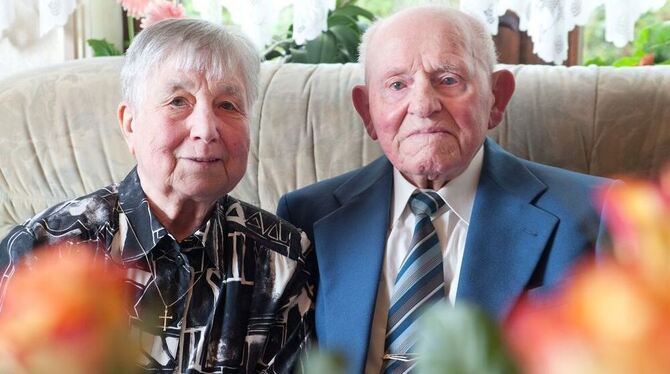 Sind heute seit 70 Jahren verheiratet: die beiden Gnaden-Hochzeiter Katharina und Josef Wilhelm aus Rommelsbach.