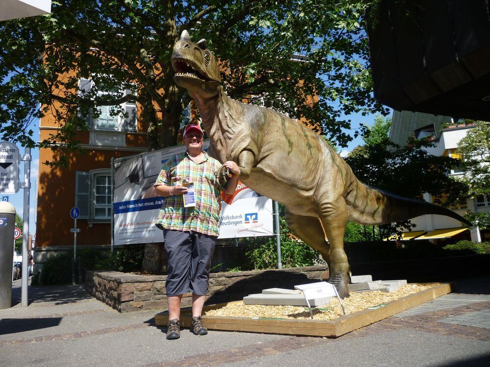 Tim Zeisl war mit seinem Opa auf Dinojagd. Beide hattens sehr viel Spaß. FOTO: ZEISL