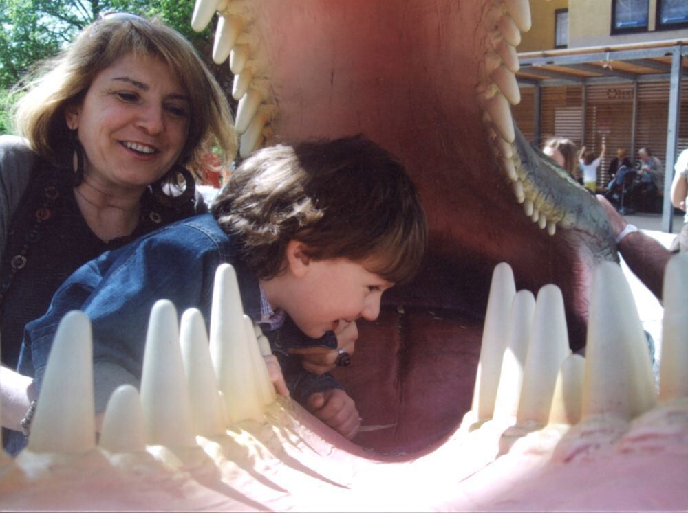 Tanja Riess und ihr vierjähriger Sohn Yves. FOTO: HELAIMIA