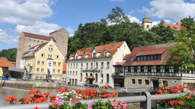 Die Neckarbrücke von Mittelstadt.