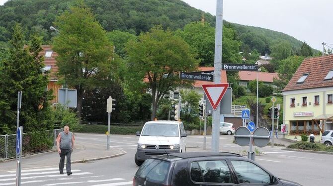 Ein besonders gefährliches Eck ist die Kreuzung der Bronnweilerstraße mit der Matheus-Wagner-Straße.