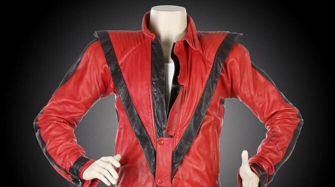 Ein Texaner ersteigerte Michael Jacksons Jacke. (Bild: EPA/Julien's Auctions)