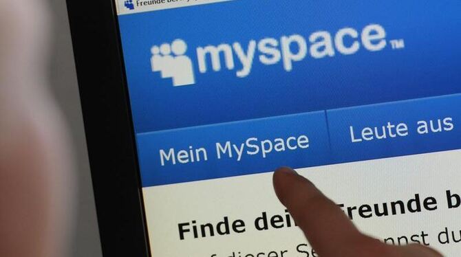 Der Aufstieg von Facebook läutete den Abstieg von MySpace ein. Der Medienkonzern News Corp. die Reißleine und verkauft das ei