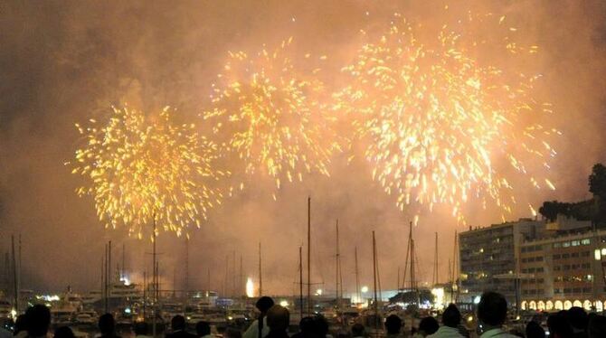 Mit einem Feuerwerk gehen die zweitägigen Hochzeitsfeiern im Fürstentum zu Ende. 