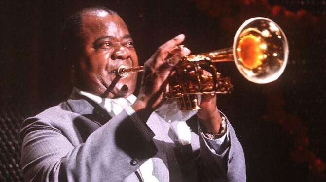 Louis Armstrong (»Satchmo«) bei einem Auftritt in der Jahrhunderthalle Höchst 1965.