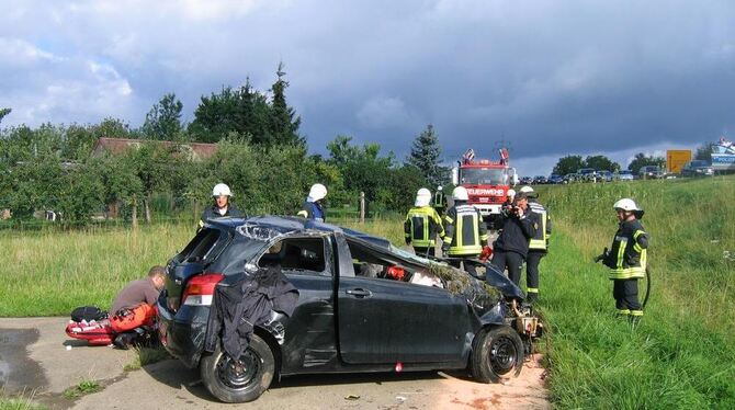 Die Fahrerin des Toyota wurde mit schweren Verletzungen ins Krankenhaus eingeliefert.