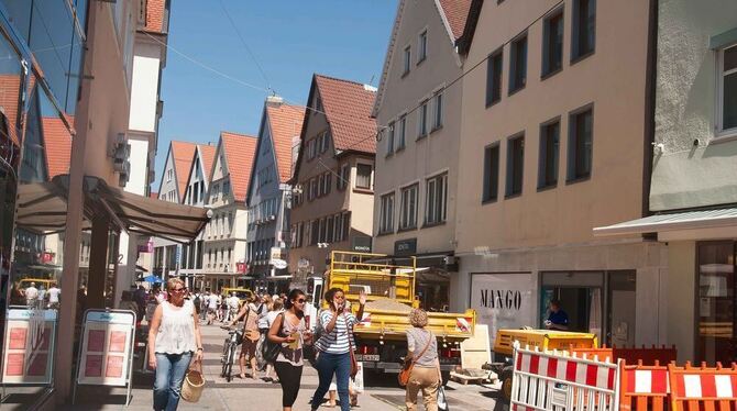 Top-Lage, die durch die laufende Sanierung der Fußgängerzone noch an Qualität gewinnt: die untere Wilhelmstraße.