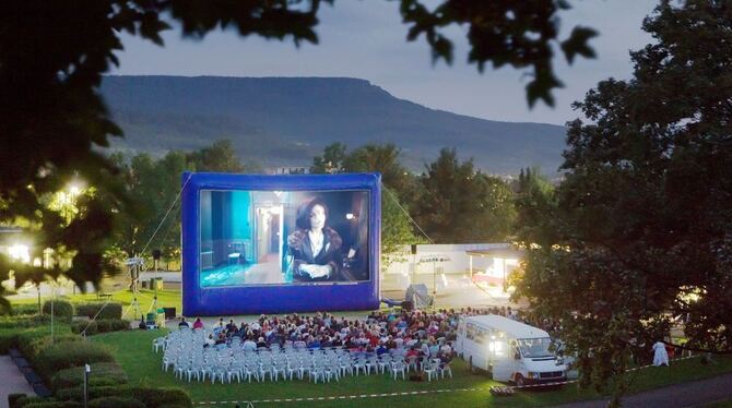 Stimmungsvolle Kulisse: Kino unter freiem Himmel in Mössingen. FOTO: MARTIN SCHREIER