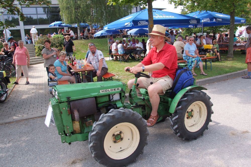 Oldtimertreffen und Ferienhock in Grafenberg August 2011