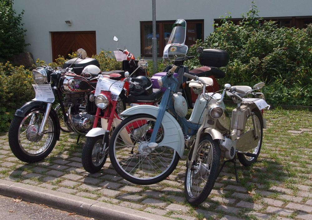 Oldtimertreffen und Ferienhock in Grafenberg August 2011